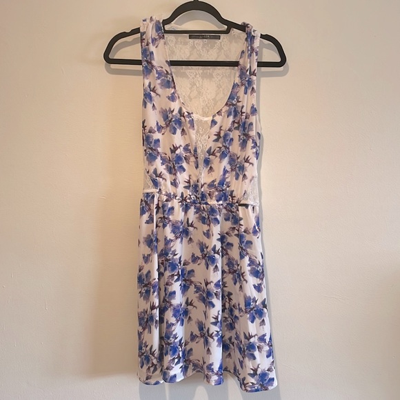Guess Dress Size Small - Picture 1 of 2